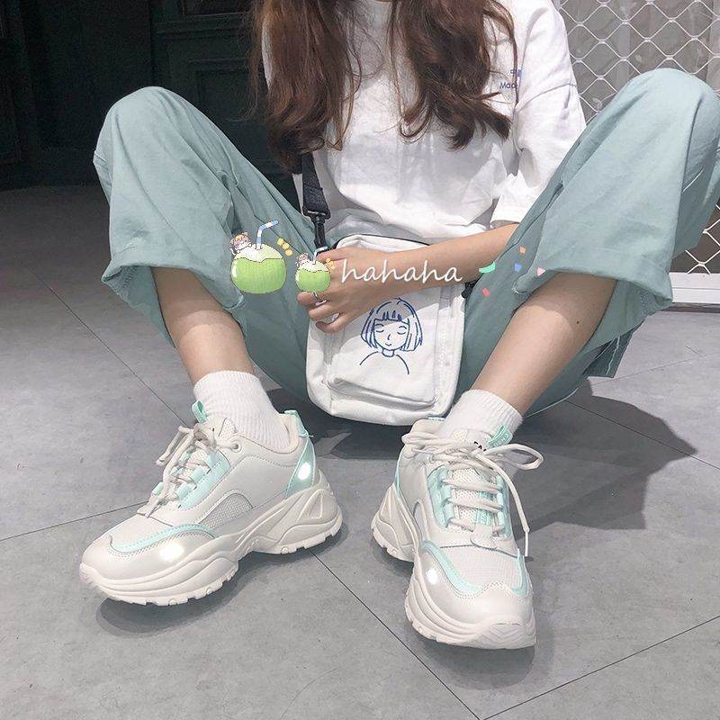 Trendy Women’s Lace-Up Shoes - Breathable Vulcanize Design for Comfort - Buy Center