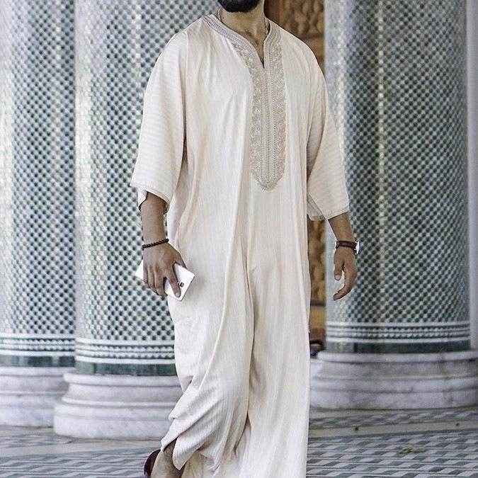 Ethnic Style White Muslim Robe - Casual Loose Fit & Elegant Embroidery