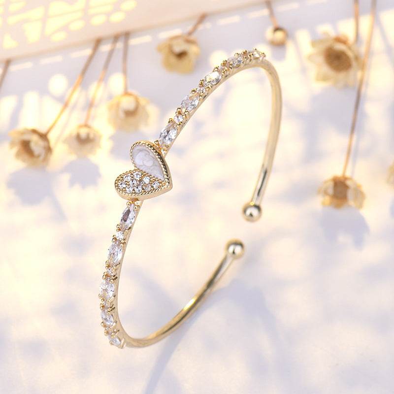 Buy Center Women's Heart-Shaped Love Bracelet - 14K Gold Plated - Buy Center