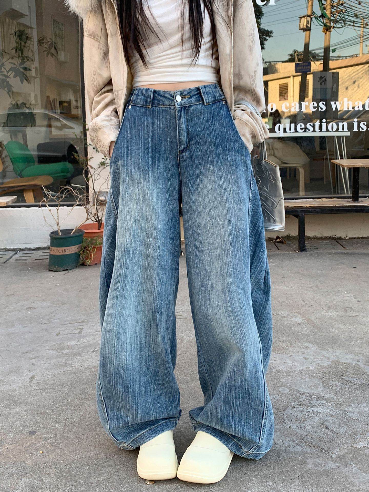 Trendy Washed Distressed Machete Jeans for Women - High-Waisted Style - Buy Center